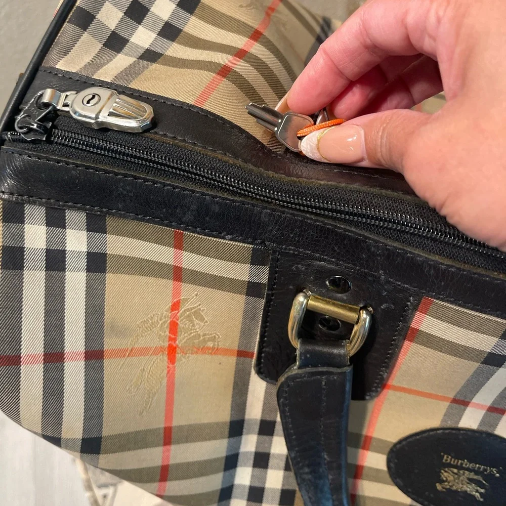 Burberry Tan and Black Check Shoulder Bag - Picture 6 of 10